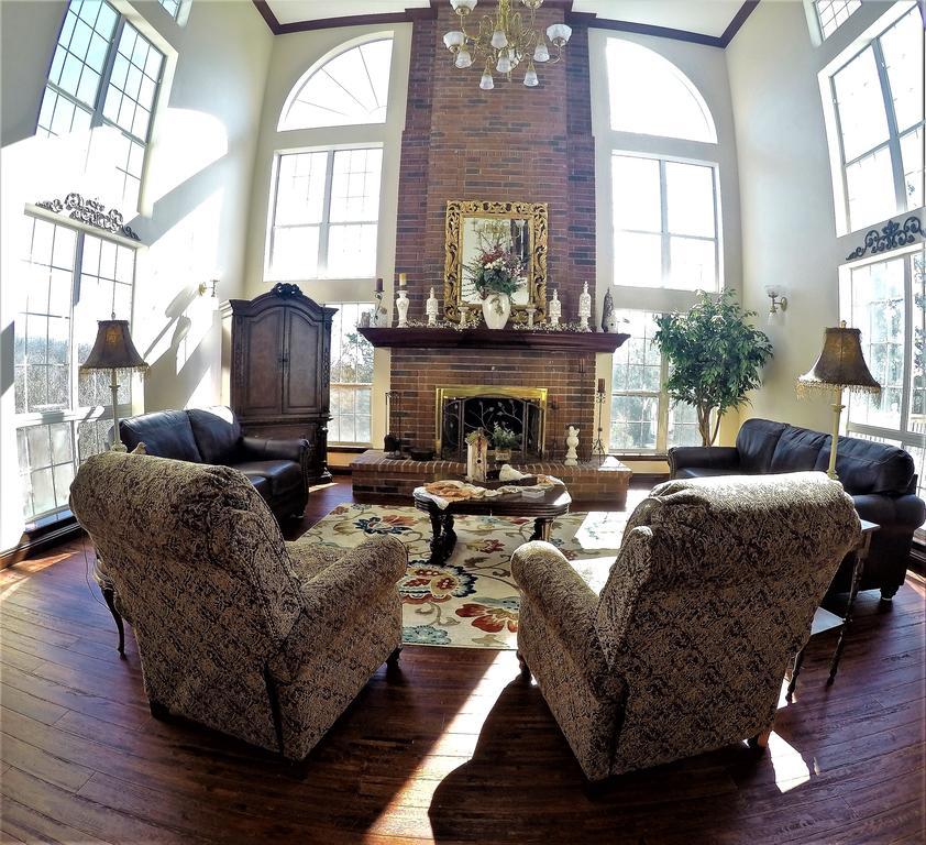 Bradford House Bed And Breakfast แบรนสัน ภายนอก รูปภาพ