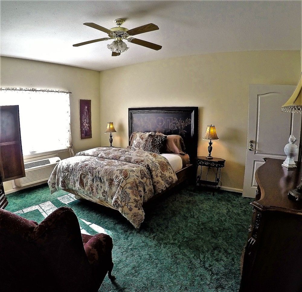 Bradford House Bed And Breakfast แบรนสัน ภายนอก รูปภาพ