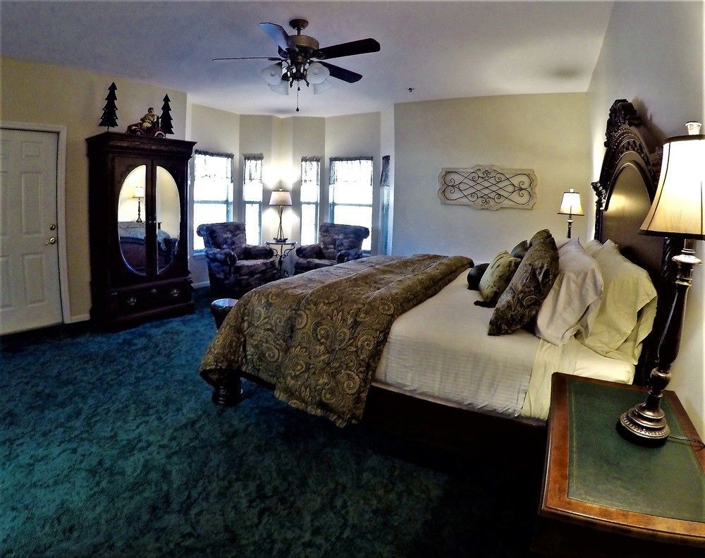 Bradford House Bed And Breakfast แบรนสัน ภายนอก รูปภาพ