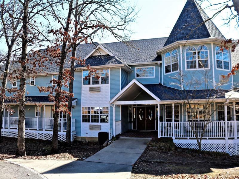 Bradford House Bed And Breakfast แบรนสัน ภายนอก รูปภาพ